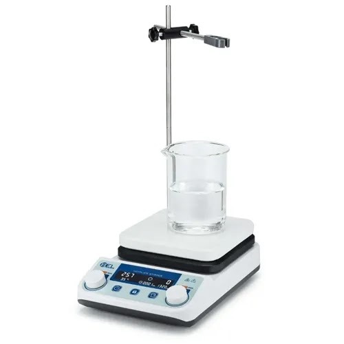Agitador Magnético Digital com Aquecimento BEL: Precisão no controle de temperatura via sensor externo.